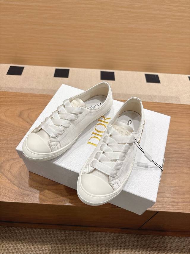 Diorivira Dior Lucky sneakers Top version This Dior Lucky sneaker is from the Di