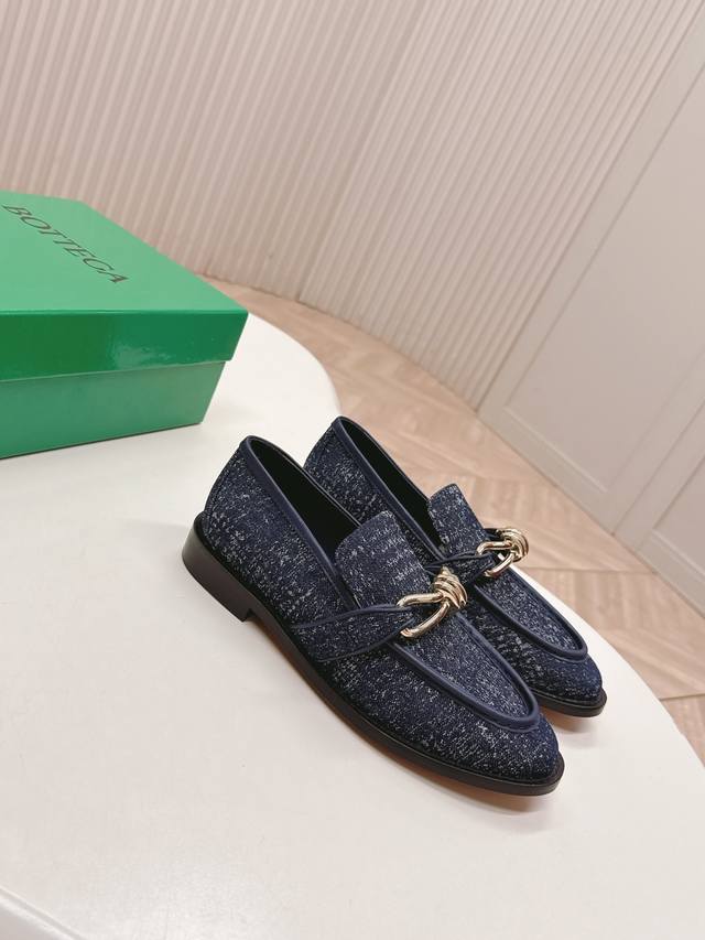 Bottega Veneta Bv25Ss new loafers DDD. Crafted from premium original denim, thes