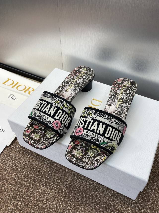 Factory P price P flat high heels Dior 2025 spring and summer new flip flops col