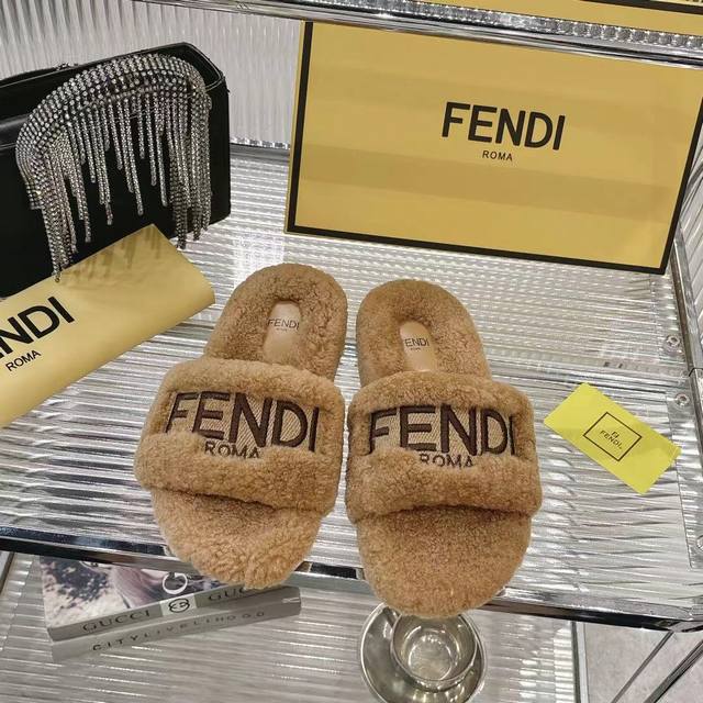 Real photos of the Fendi slippers from the Fall/Winter runway are here! Look for