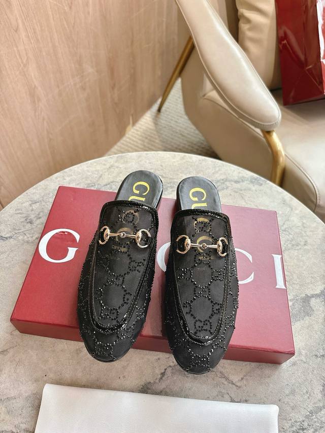 1803-W Black 35-42 DDD
