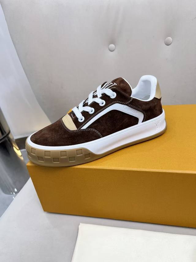 Louis Vuitton's latest model is now in stock. is a purchasing agent-level DDD. I