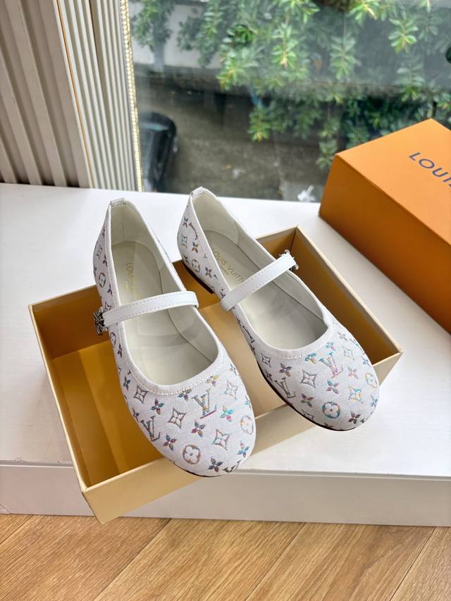 G199 What you see is what you get. Premium version of the Louis Vuitton x Tm 6Am