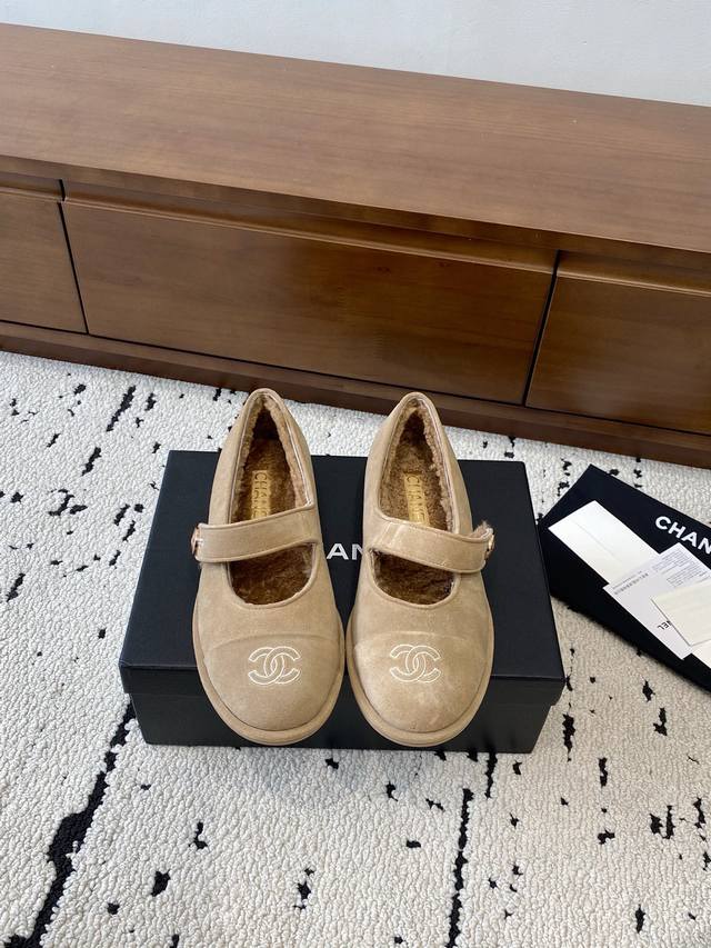 High-end Chanel 25S genuine leather suede shoes with large soles, a hot new add