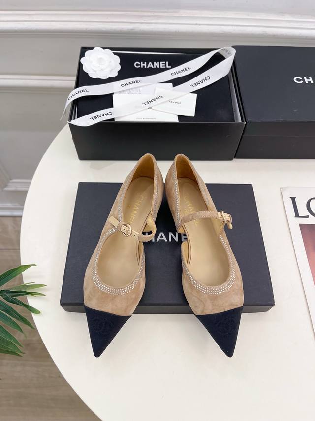 Chanel 25 2025 Spring/Summer New Arrivals Chanel Pointed Toe Rhinestone Hollow