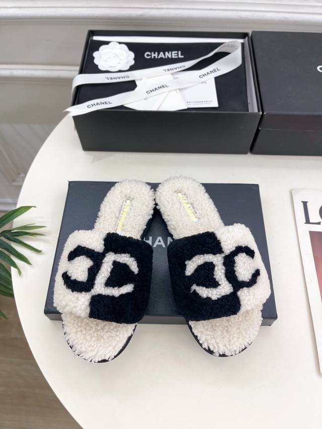 Chanel 25 2025 Spring and Summer New Products Counter Classic Chanel Double C F