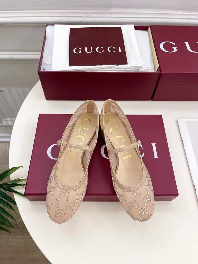 Gucci 25 Gucci's flagship collection is finally here, and the excitement is wort
