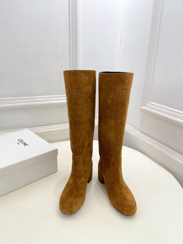 Celine 25 New Fall/Winter 2025 Triomphe retro high boots are here! Bs This seaso