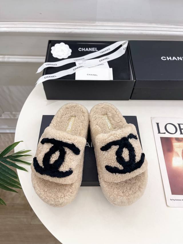 Chanel 25 2025 Autumn and Winter New Products Counter Classic Chanel Double C T