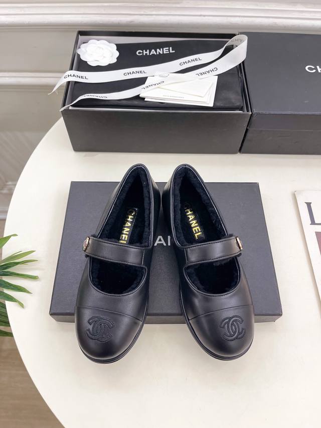 Chanel 25 2025 Autumn and Winter New Arrivals Counter Classic Chanel Double C B