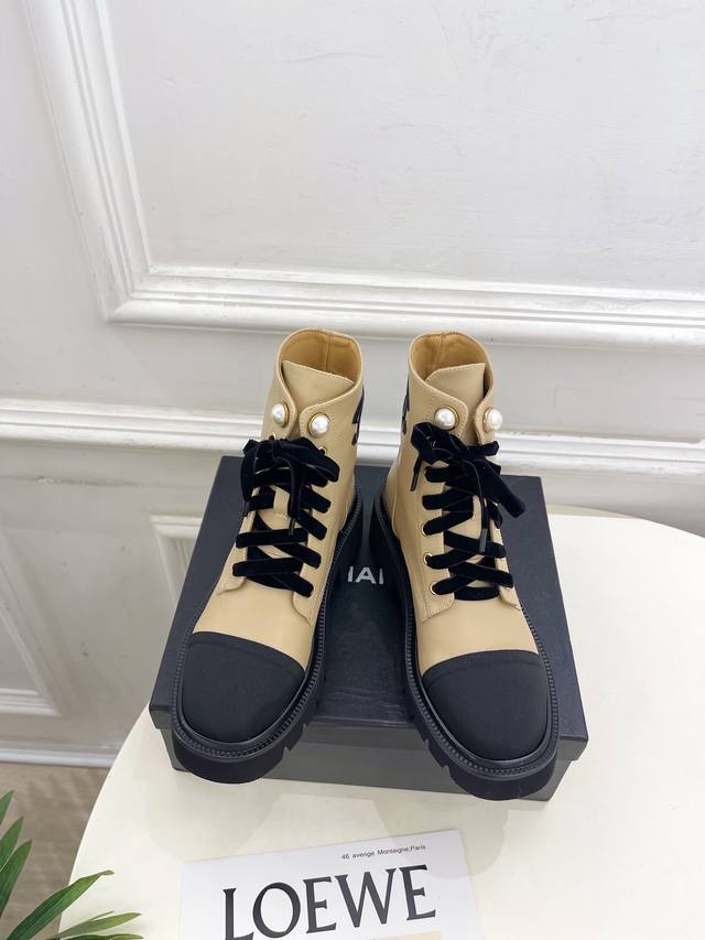 Chanel 25 2025 Autumn/Winter Show New Arrivals Chanel Pearl Thick-Sole Lace-Up