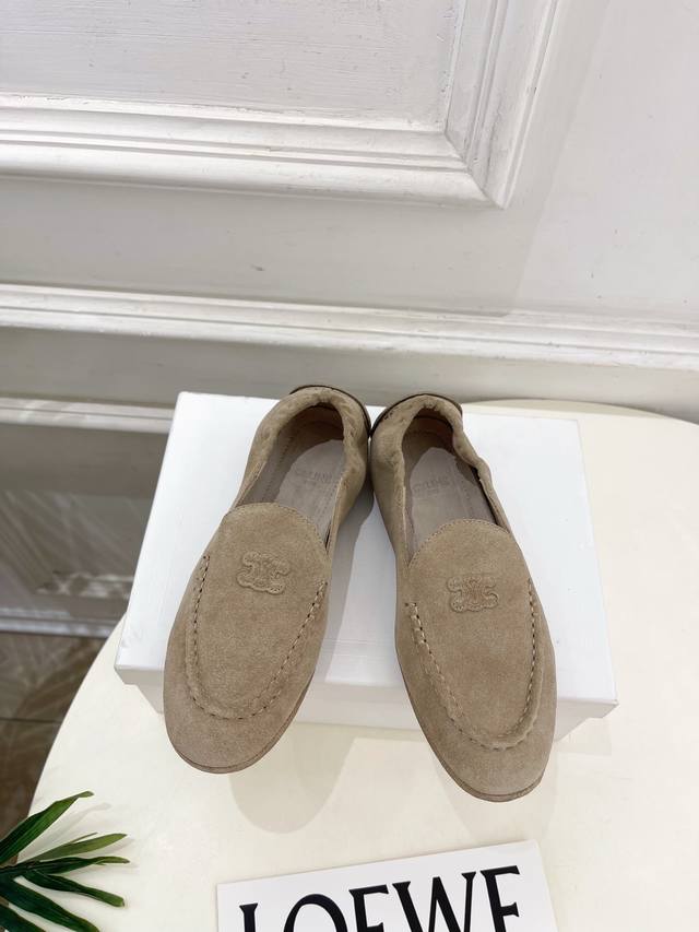 Celine 25 New Fall/Winter 2025 Arc de Triomphe Adam suede loafers are here! Bs T