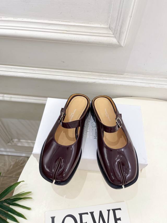 Maison Margiela Mm6 Margiela 2025 Spring/Summer New Retro Mary Jane Split-Toe Ha