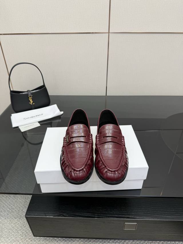 Saint Lauren*Ysl Saint Laurent 25Ss New Arrival Ysl Small Logo Loafer Half Slipp
