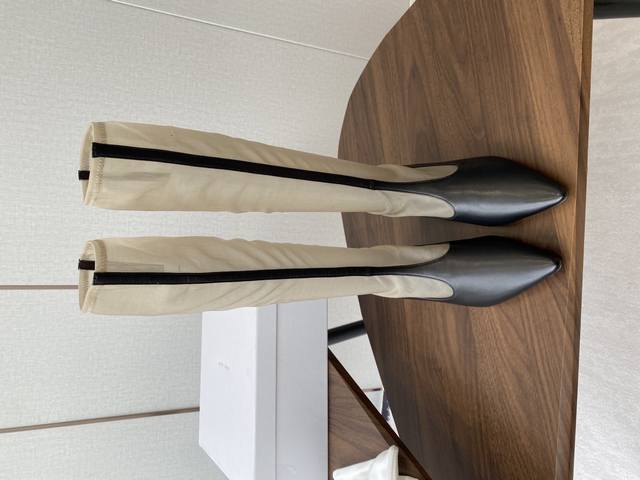 Short boots and high boots The Row 2025 minimalist luxury is once again accurate