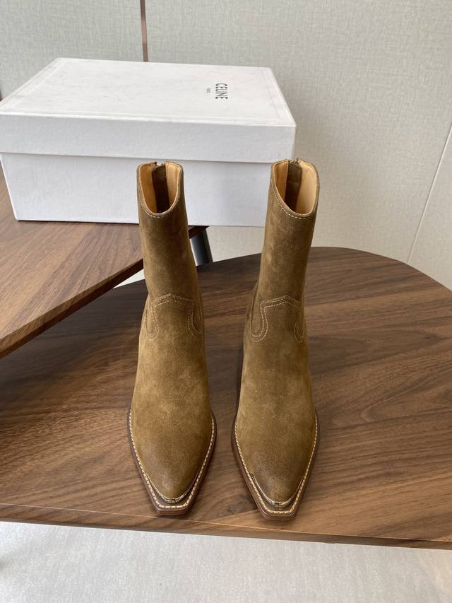Suede leather Celine 25Ss new fall/winter vintage chunky-heeled Chelsea pointed-
