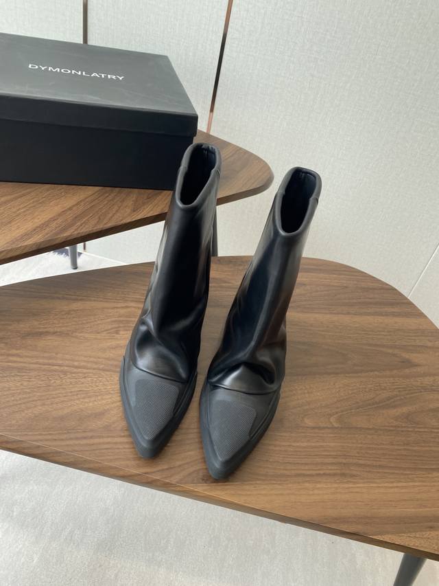 Short boots and high boots Dymonlatry Niche designer's new distressed pointed to