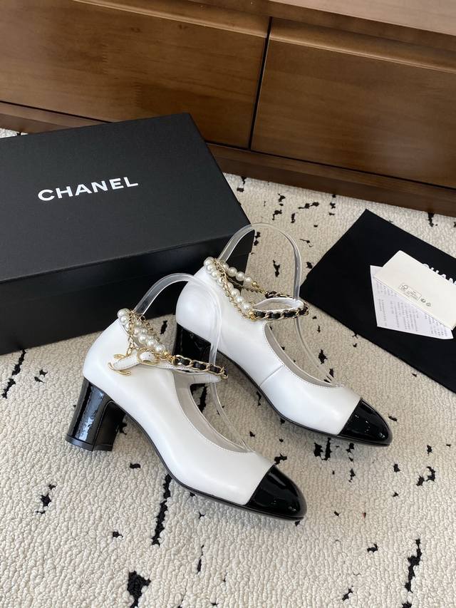 High-heeled Chanel 2025 autumn and winter new style, mid-heel Mary Jane leather