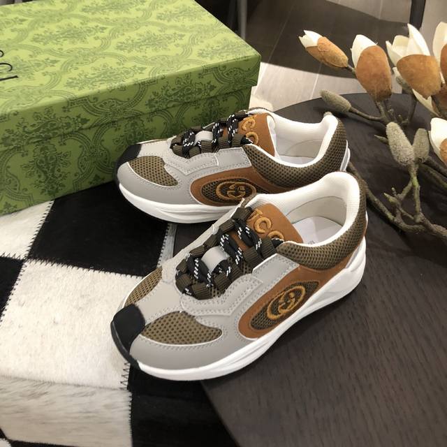 Gucci Kids, sneakers Size: 26-35. . DDD