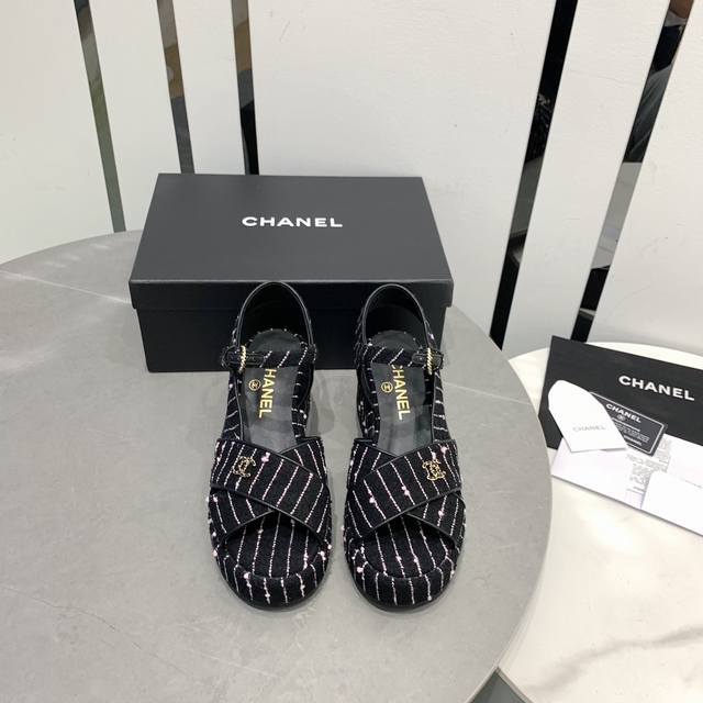 Factory Price: PP Cloth & PP Leather 230: Chane*23Fw wedge-heeled platform sand