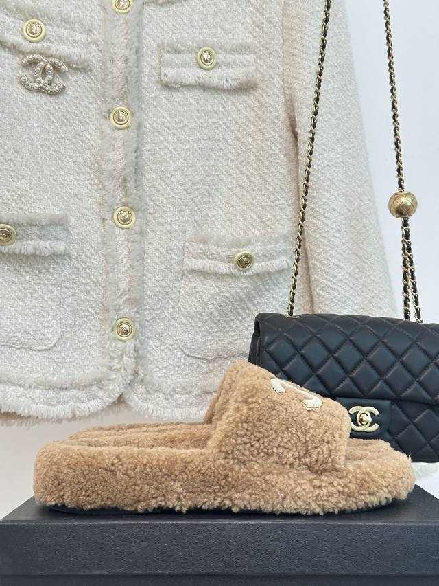Factory Price: Chane* | Chanel's classic all-season Double C furry slippers. Th