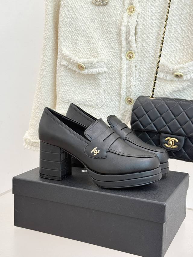 Factory Price: Chane* | Chanel 25A New Platform High-Heeled Loafers. In the daz