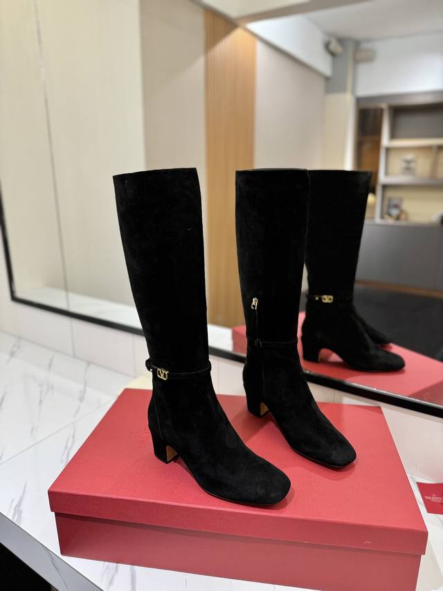 Factory price Pp: Valentino Garavani Tan-Go calfskin ankle boots - ankle strap w