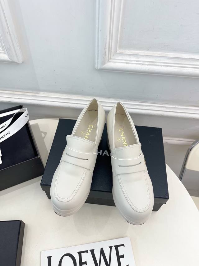 Chanel 25 2025 Spring/Summer New Chanel Double C Waterproof Platform High Heel