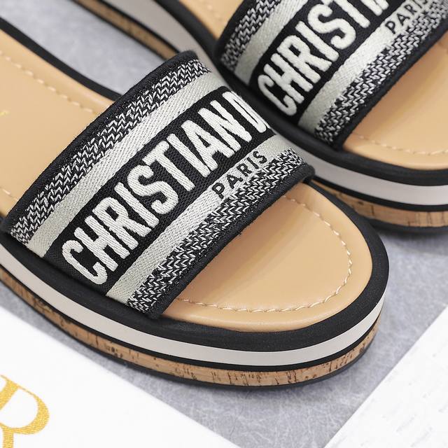 25Ss New Spring/Summer Dior Dway Platform Straw Sandals with Embroidered Letters