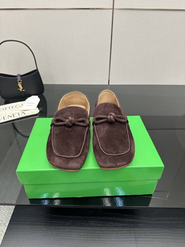 Women's and Men's 310 Bottega Venet* loafers for men and women Two-stage outsol
