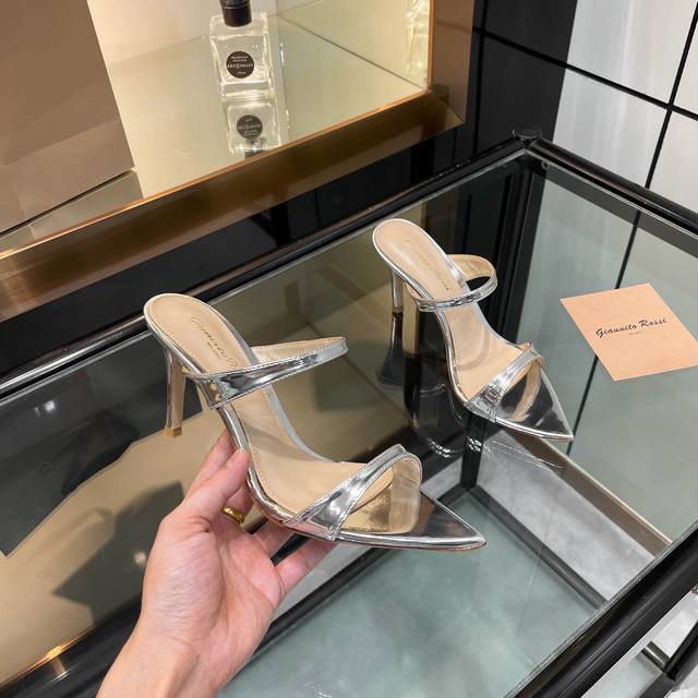 Gianvito Rossi Classic Pointed-Toe High-Heeled Slippers. These high-heeled, poin
