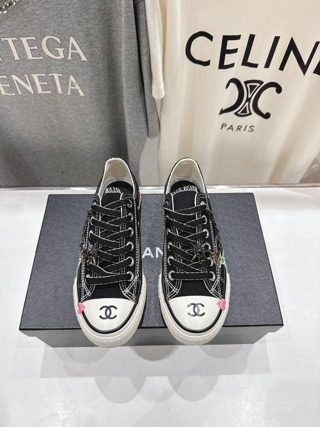 High version factory Chanel* Xiaoxiang 2025Ss latest graffiti canvas shoes casu