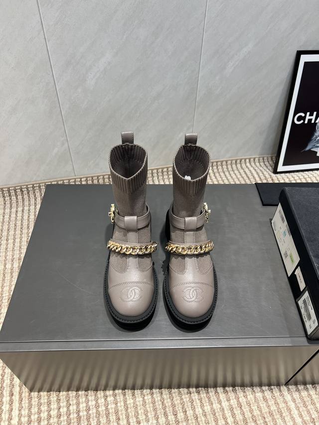 Factory: Exclusive top version The Row2025Vs early autumn latest casual hit boot