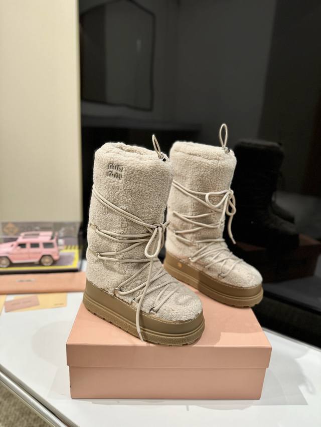 Factory Price Pp: Snow boots Miumiu Miu Miu latest series, women's logo nylon g