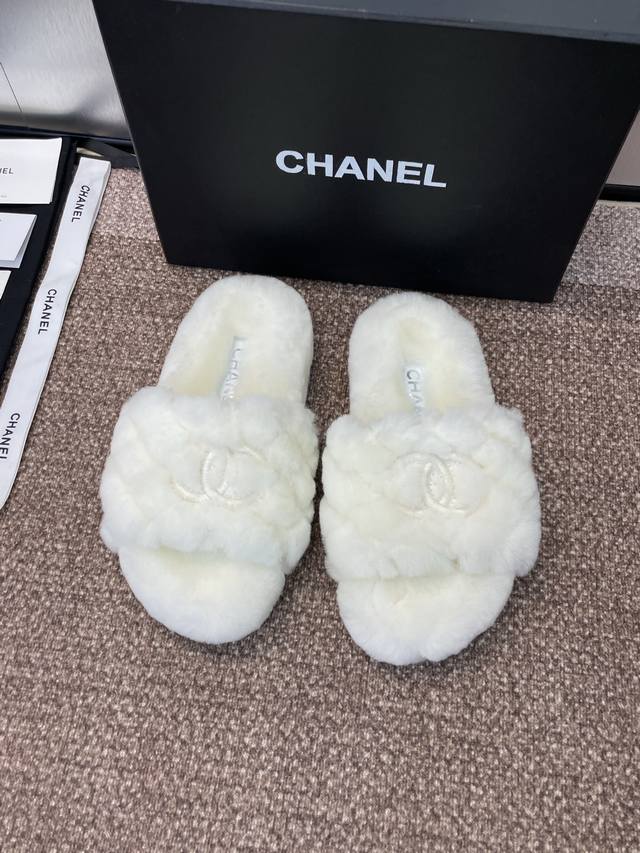 Factory P price P Chanel Chanel 2025 autumn and winter new fashion diamond embro