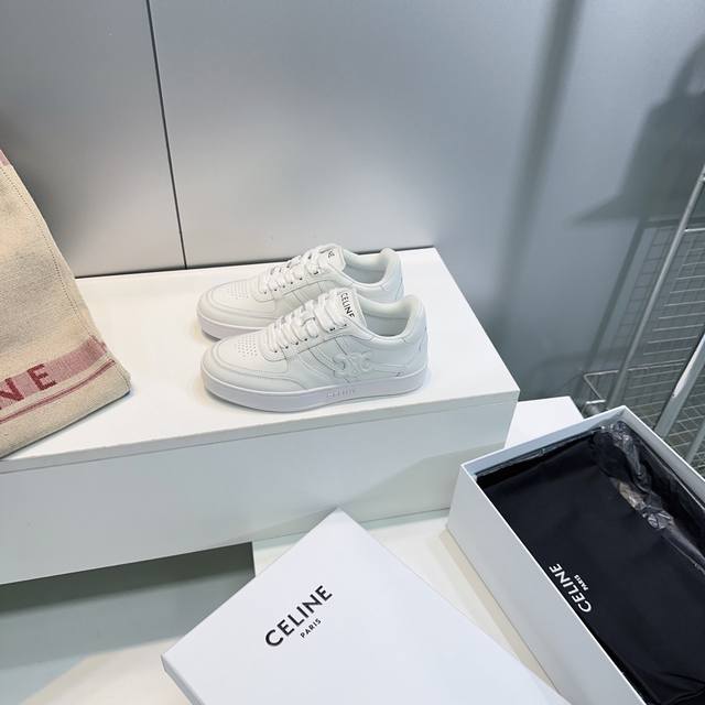 High-quality factory flats! A top-quality upgrade! Celine's new autumn/winter 2