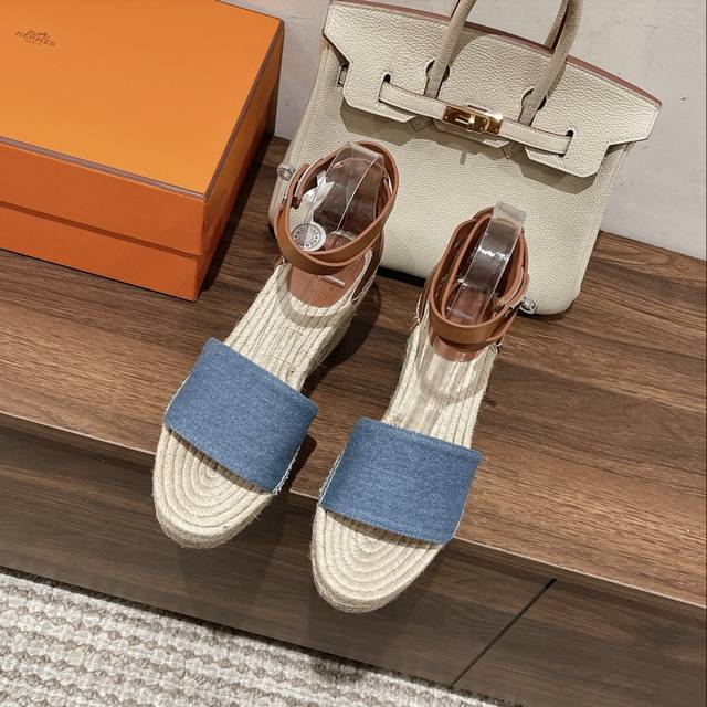 Herme* New Spring/Summer Straw Sandals, Handcrafted Stitch by Stitch, Premium S