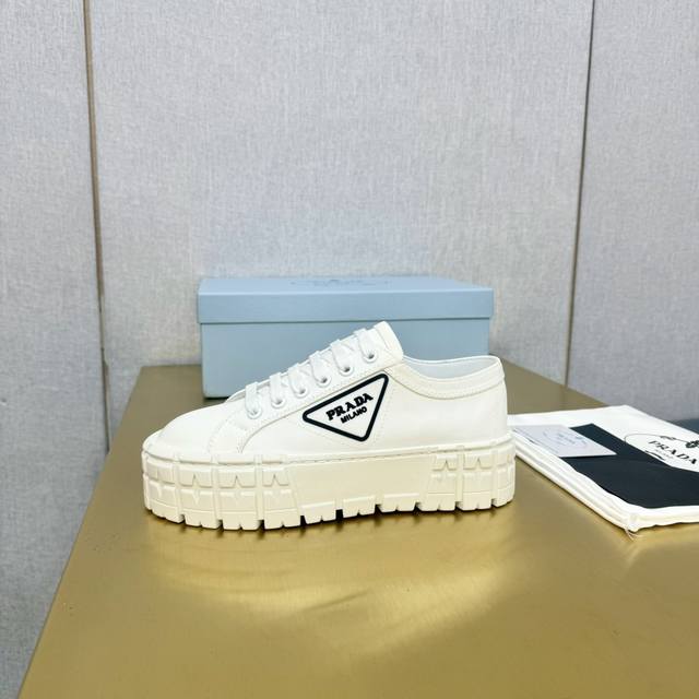 Factory Price: Prada Logo Printed Platform Canvas Sneakers! These printed shoes