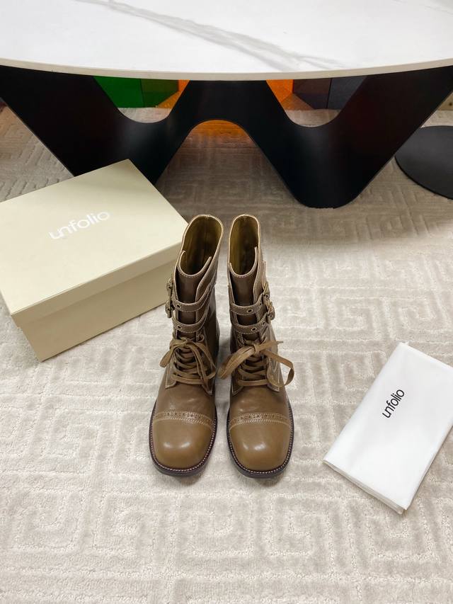 Factory Unfolio 2025 Autumn and Winter New British Style Martin Boots, full of