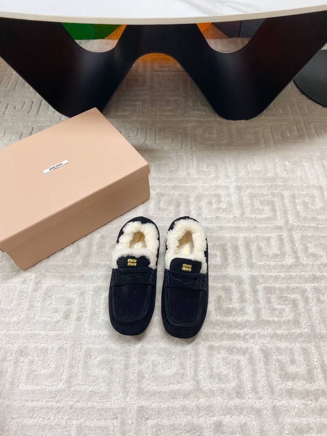 Factory Miumiu 2025Ss Fall/Winter Runway Style Slip-On Driving Shoes and Furry