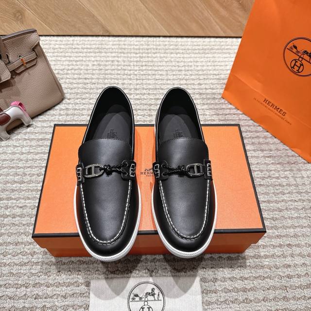 Hermes.H autumn/winter loafers! Classic boot-shaped and British retro design, c