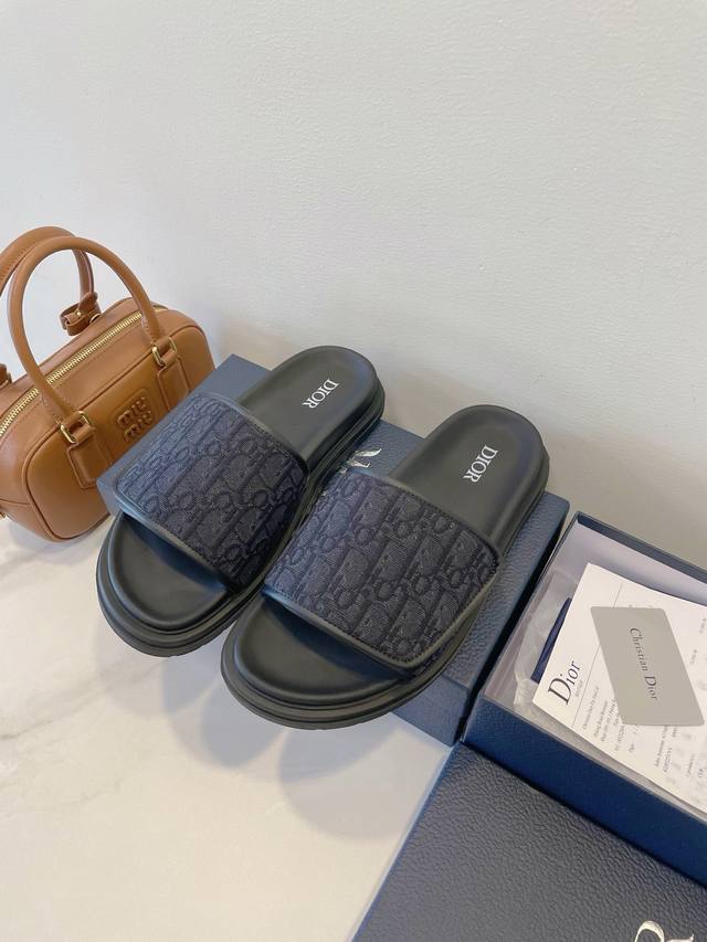 Slippers, closed-toe mules. Dior men's slippers are really cool, stylish, and co