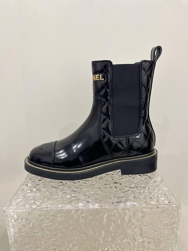 Chanel 2025 Chanel Tall Boots, a must-have for this fall and winter season! Chan