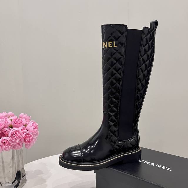 Chanel's high boots are a must-have this fall and winter! DDD, a Chanel autumn a