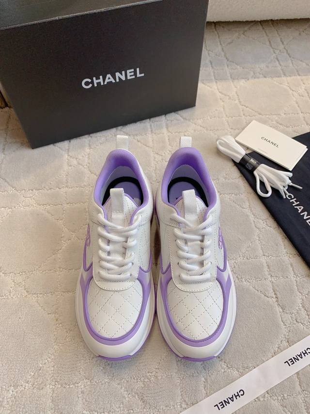 Factory price Pp Chane*'s new thick-soled sneakers in the classic black and whi