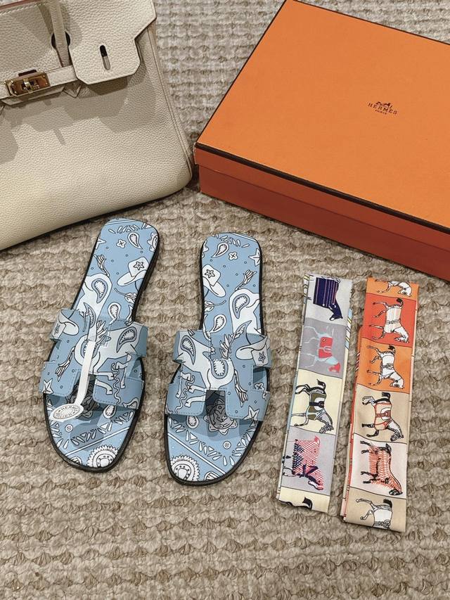 Graffiti Series Hermes H slippers Oran sandal series is fashionable and versatil