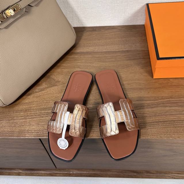 Snakeskin series, factory price Pp Hermes Hermes H slippers Oran sandal series i