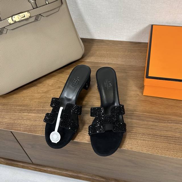 Factory price Pp, large diamond surface Hermes H slippers Oran sandal series is
