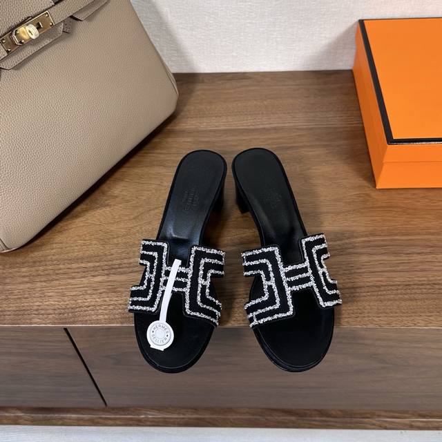 Factory price Pp diamond surface Hermes Hermes H slippers Oran sandal series is