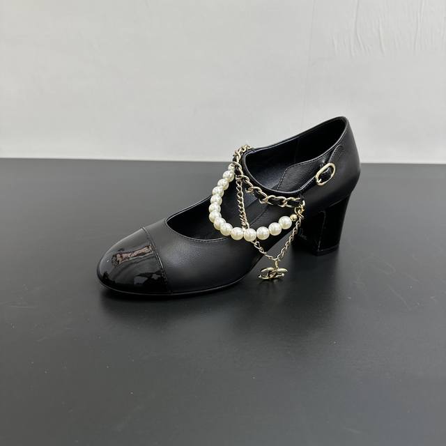 Chanel Xiaoxiang 25 A official website latest chain pearl high heel single shoes